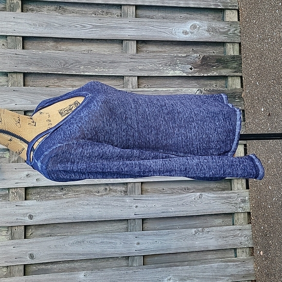 NWT Derek Heart Burnout Tee - Picture 8 of 17